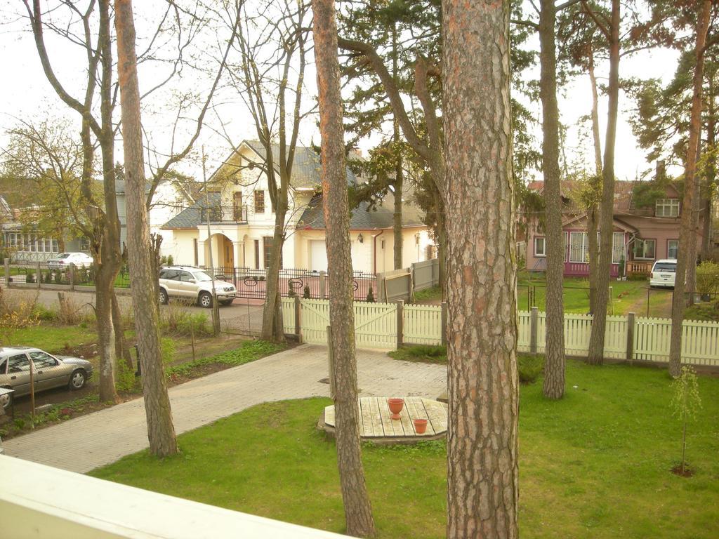 Dzintars Apartment Jurmala Phòng bức ảnh